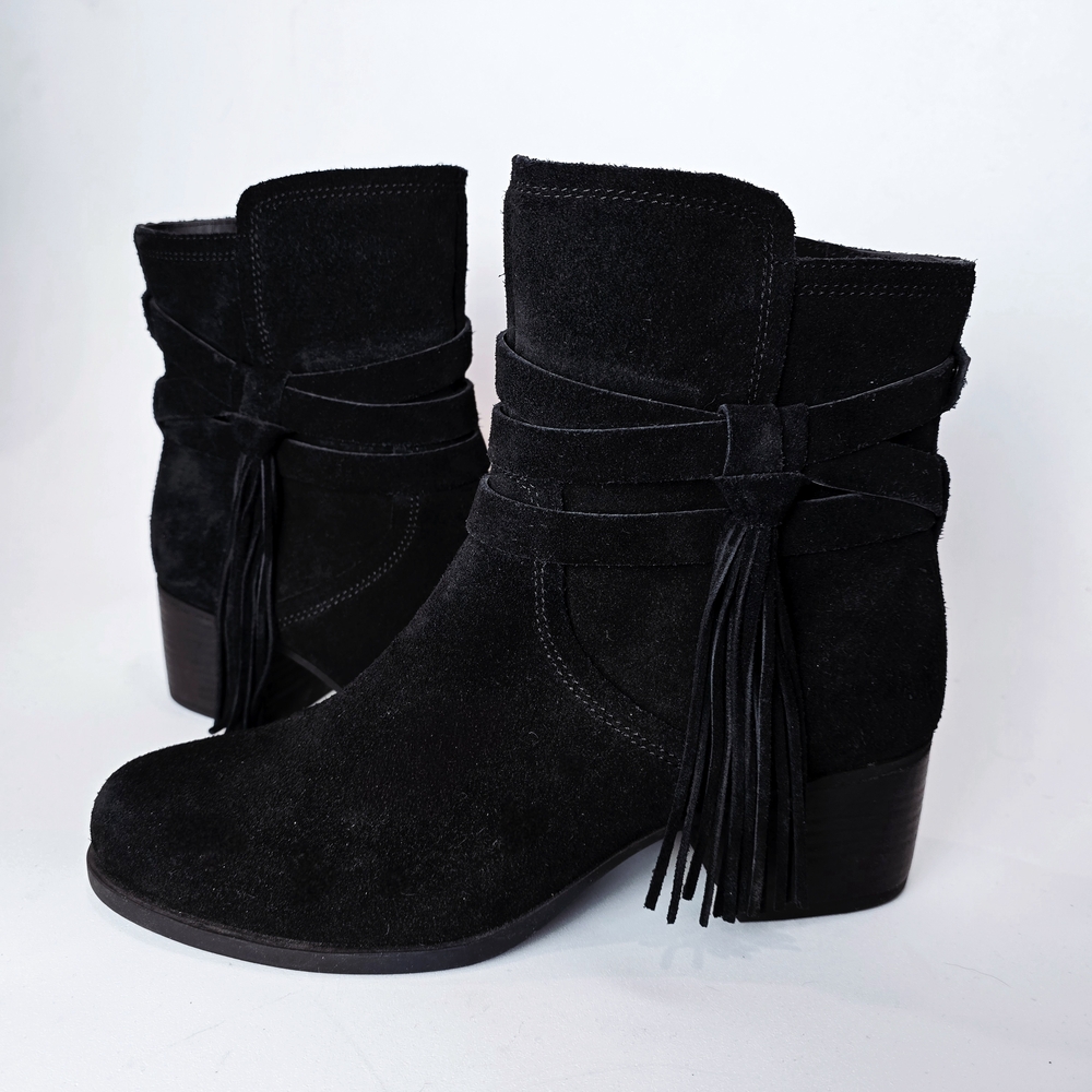 Koolaburra UGG Black Suede Tassel Ankle Booties